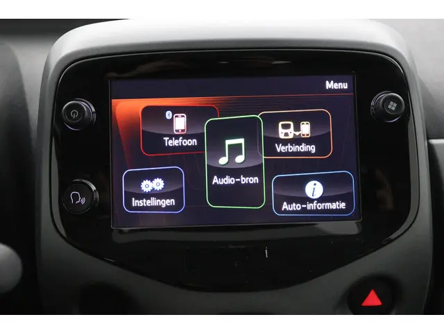 Toyota Aygo 1.0 VVT-i x-play 2022 Benzine 40