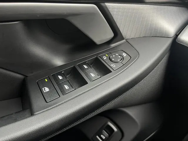 BMW 5 Serie Touring 530e xDrive 2024 Hybride Benzine 11