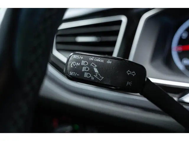 Volkswagen Polo 1.0 TSI Highline 2x R-line 2018 Benzine 36