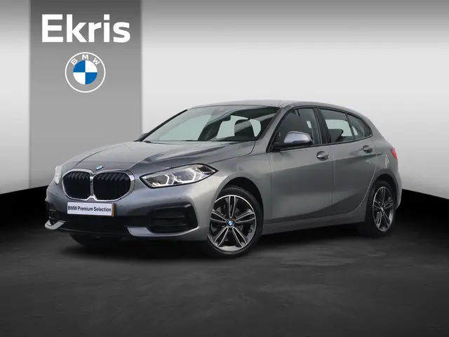BMW 1 Serie 118i Introduction Edition 2023 Benzine