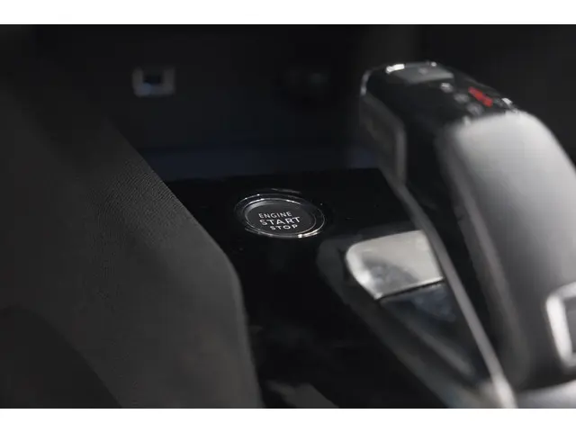 Peugeot 3008 PureTech 130 EAT8 Allure 2022 Benzine 47