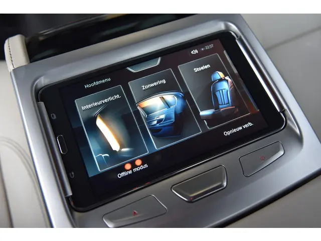 BMW 7 Serie 740Li High Executive 2016 Benzine 44