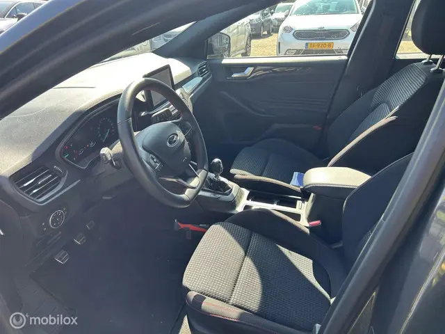 Ford Focus 1.0 EcoBoost ST Line Business 2019 Benzine 21
