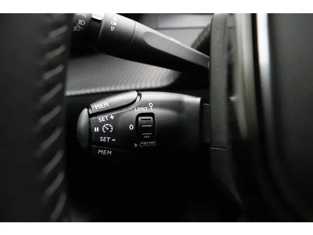 Peugeot e-208 EV Active Pack 50 kWh 2021 Elektrisch 21