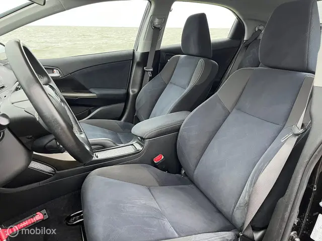 Honda Civic 1.4 Sport Business Edition 2014 Benzine 11