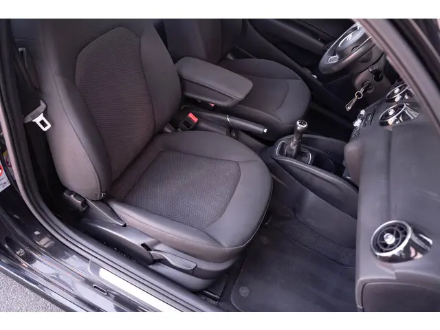 Audi A1 1.2 TFSI Attraction 2013 Benzine 32