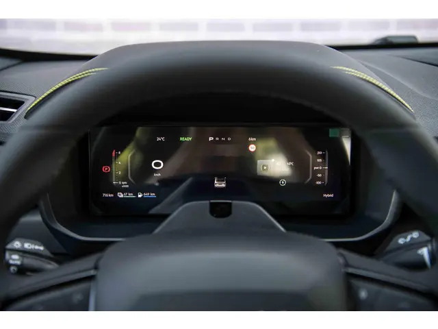 Lynk & Co 01 1.5 Core 2026 Hybride Benzine 20