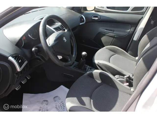 Peugeot 206 + 1.4 Urban Move 2012 Benzine 5
