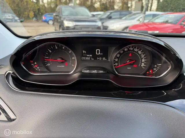 Peugeot 208 1.2 VTi Active,Airco,Cruise,5drs! 2013 Benzine 44