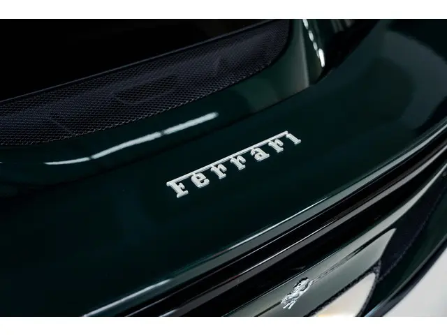 Ferrari 296 GTB 2024 Hybride Benzine 6