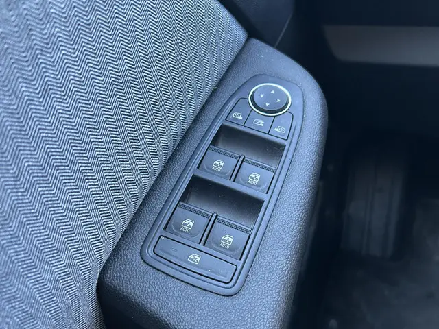 Renault Clio 1.0 TCe 90 GPF techno 2024 Benzine 19