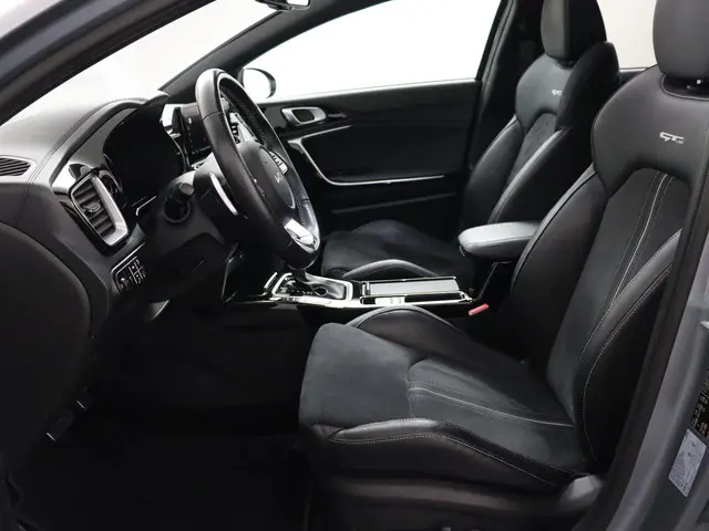 Kia ProCeed 1.5 T-GDi GT-PlusLine 2022 Benzine 6