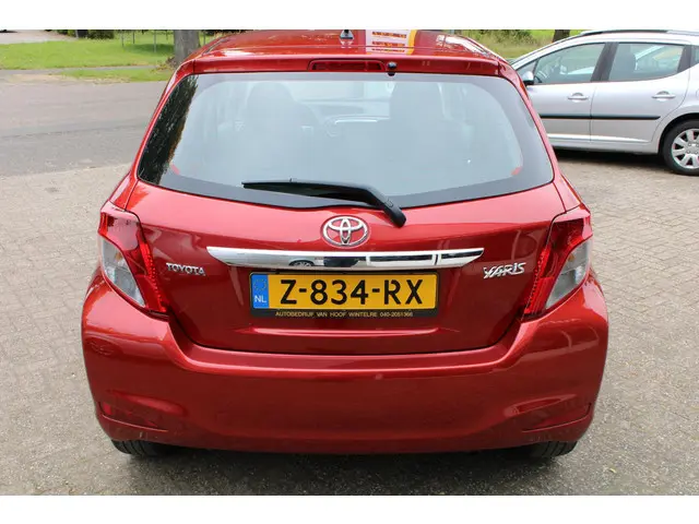 Toyota Yaris 1.3 2013 Benzine 5