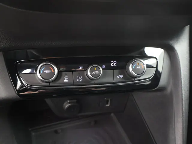 Opel Corsa 1.2 Elegance 100PK AUTOM. 2021 Benzine 21