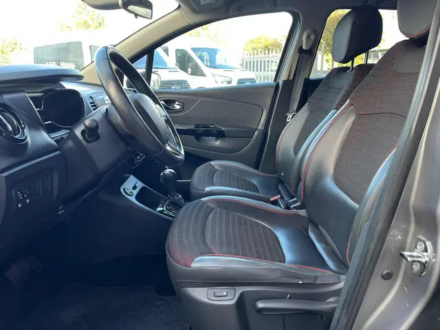 Renault Captur 1.2 TCe Helly Hansen 2015 Benzine 19