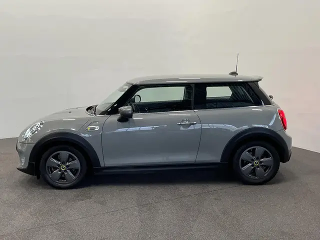 MINI Electric Mini Basic 33 kWh 2020 Elektrisch 4