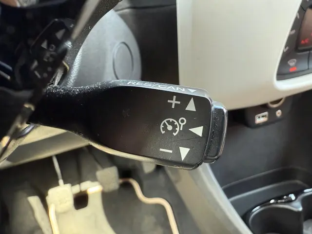 Peugeot 108 1.2 Puretech TOP! Roland Garros 2015 Benzine 24