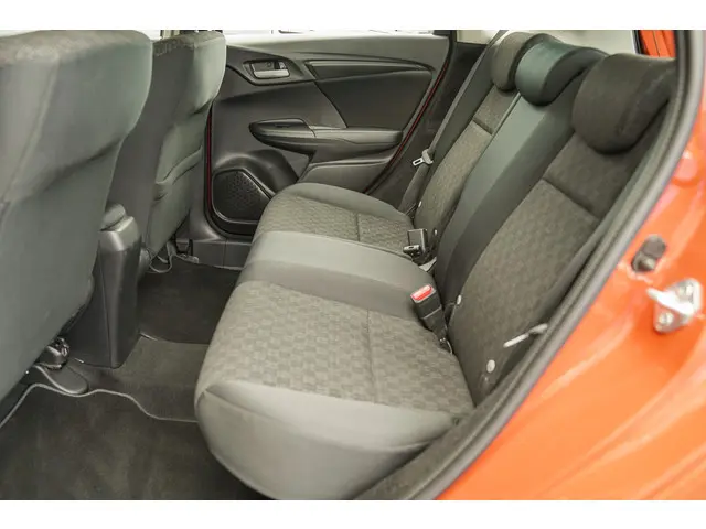 Honda Jazz 1.3i VTEC TREND 2017 Benzine 31