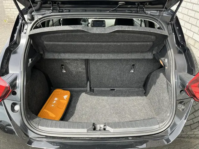 Nissan Micra 0.9 IG-T N-Connecta 2018 Benzine 9