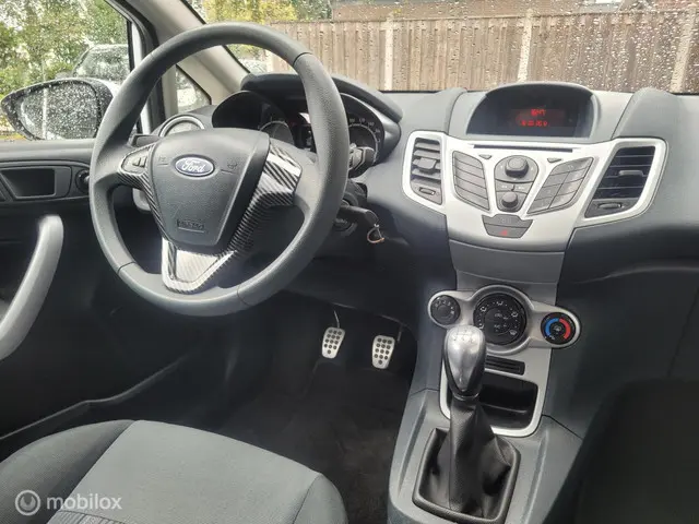 Ford Fiesta 1.25 Limited | AIRCO | 111.000KM | 2012 Benzine 14