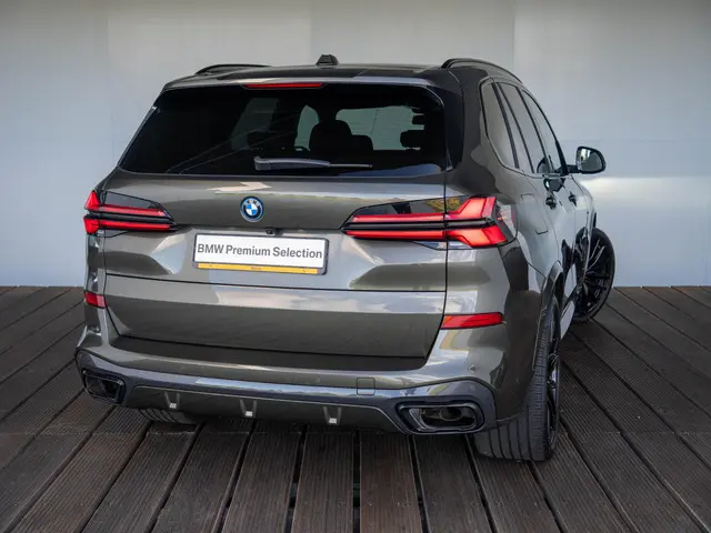 BMW X5 xDrive50e 2024 Hybride Benzine 2