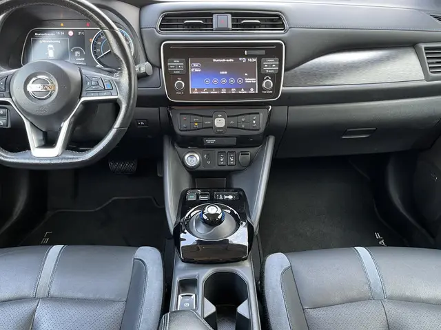 Nissan Leaf Tekna 40 kWh 2018 Elektrisch 60