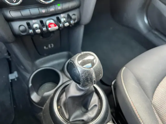 MINI Cooper Mini 1.5 Business 2015 Benzine 23