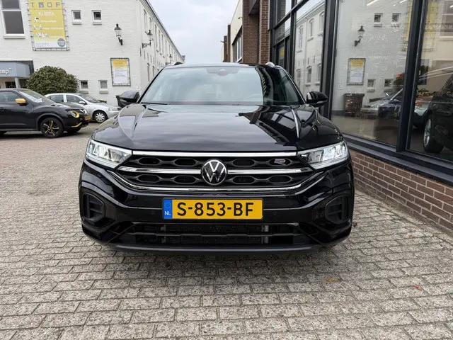 Volkswagen T-Roc 1.5 TSI R-Line 2023 Benzine 2