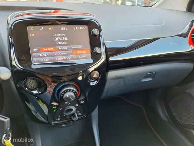 Peugeot 108 1.2 PURETECH GT-LINE 2017 Benzine 5
