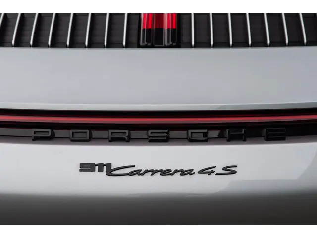 Porsche 911 3.0 Carrera 4S 2021 Benzine 35