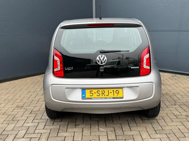 Volkswagen up! 1.0 move up! 5 Deurs / Navi / Nap 2014 Benzine 10