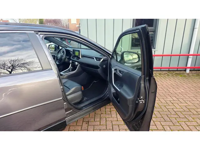 Toyota RAV4 2.5 Hybrid Bi-Tone 2020 Hybride Benzine 10