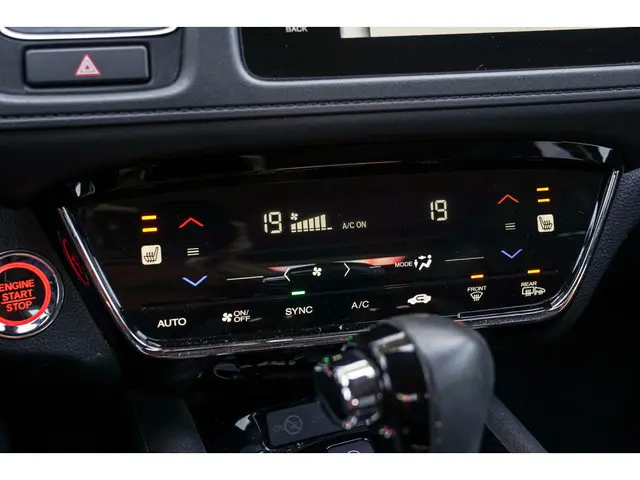 Honda HR-V 1.5i V-TEC EXECUTIVE 2019 Benzine 13