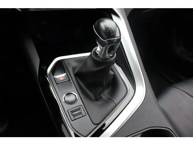 Peugeot 5008 1.2 Active 2021 Benzine 31