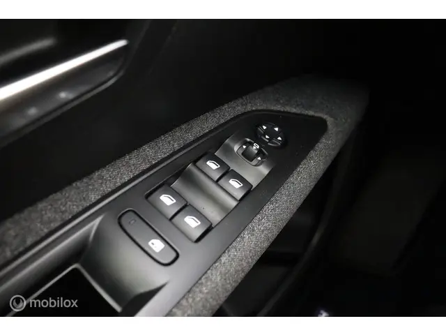 Peugeot 5008 1.2 PureTech Active 2018 Benzine 16