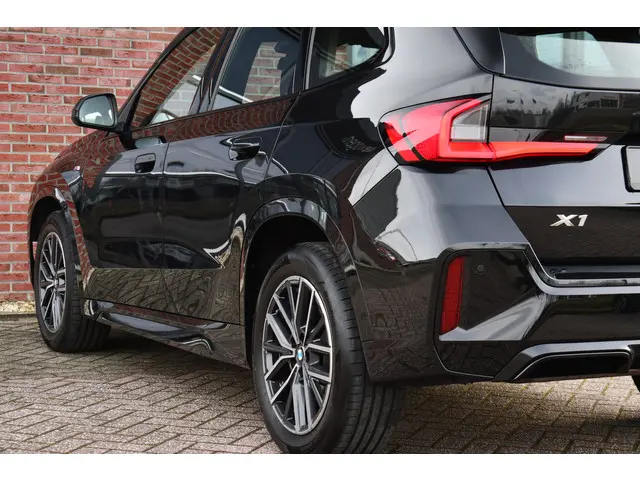 BMW X1 sDrive18i M-Sport 2025 Benzine 34