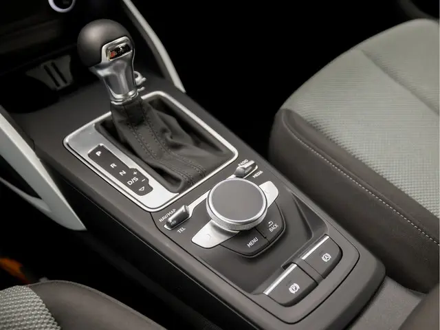 Audi Q2 1.4 TFSI Sport 2018 Benzine 12