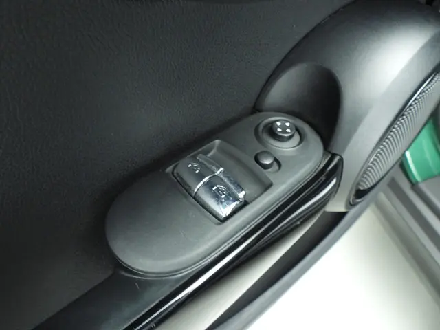 MINI 3-Deurs Cooper 2021 Benzine 18