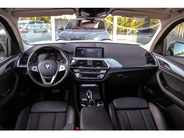 BMW X3 xDrive30e Executive 2020 Hybride Benzine 10