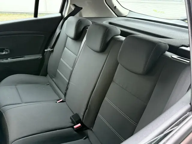 Renault Mégane 1.2 TCe Limited 2014 Benzine 13