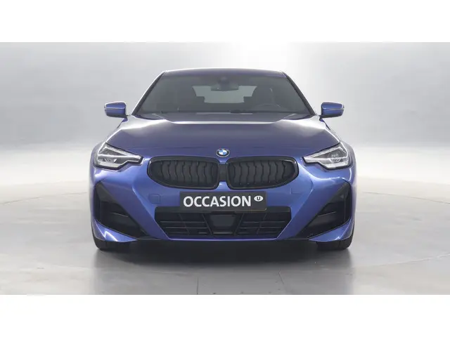 BMW 2 Serie Coupé 220i 184pk High Executive 2022 Benzine 7