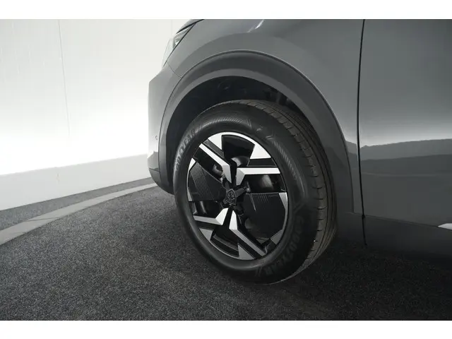 Peugeot 2008 PureTech 130 EAT8 GT 2024 Benzine 17