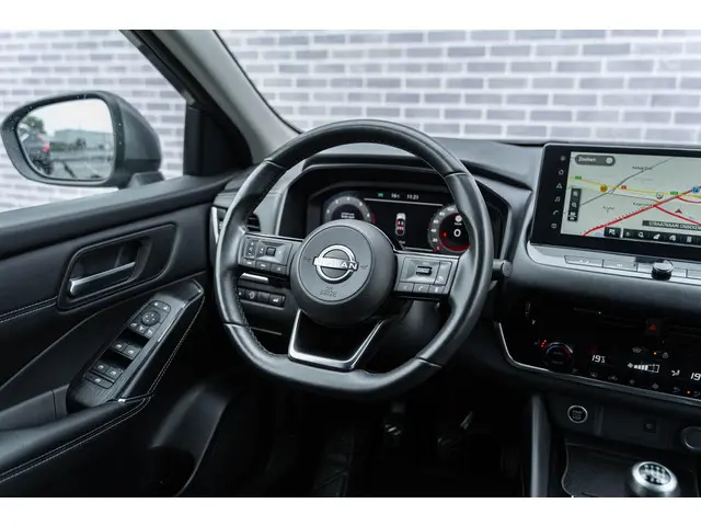 Nissan QASHQAI 1.3 MHEV N-Connecta 2022 Benzine 25
