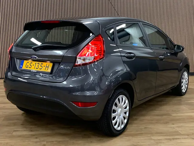 Ford Fiesta 1.0 Style|84000KM|Navigatie|Airco| 2015 Benzine 6