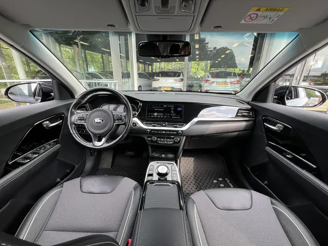 Kia e-Niro DynamicPlusLine 64 kWh 2021 Elektrisch 3
