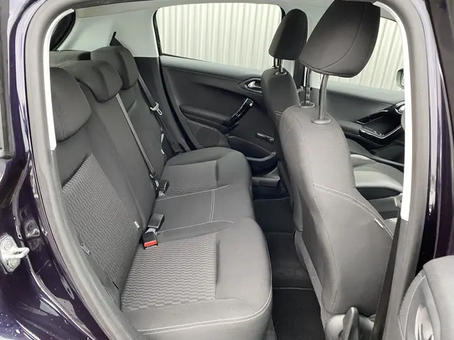 Peugeot 208 1.2 PureTech Blue Lion 2016 Benzine 18