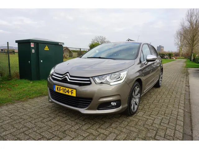 Citroën C4 1.2 PureTech Feel Collection 2016 Benzine 2