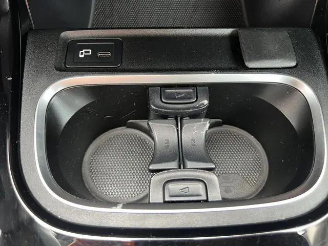 Mercedes-Benz A-Klasse 180 2020 Benzine 25