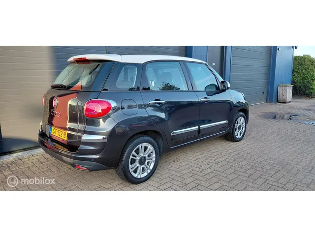 Fiat 500L 0.9 TwinAir,Pano,Camera,Cruise 2018 Benzine 4