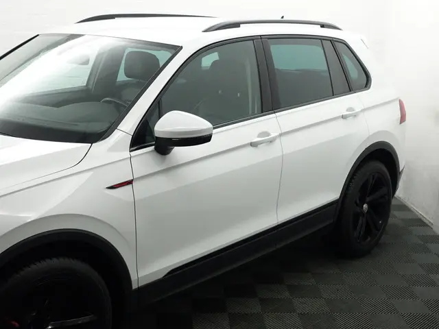 Volkswagen Tiguan 1.4 TSI ACT R Line Aut- 2017 Benzine 26